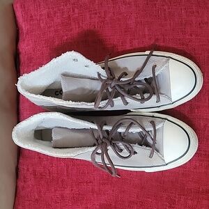 Women's Converse Chuck Taylor All-Star Leather Hightops. Size 7.5 Gray